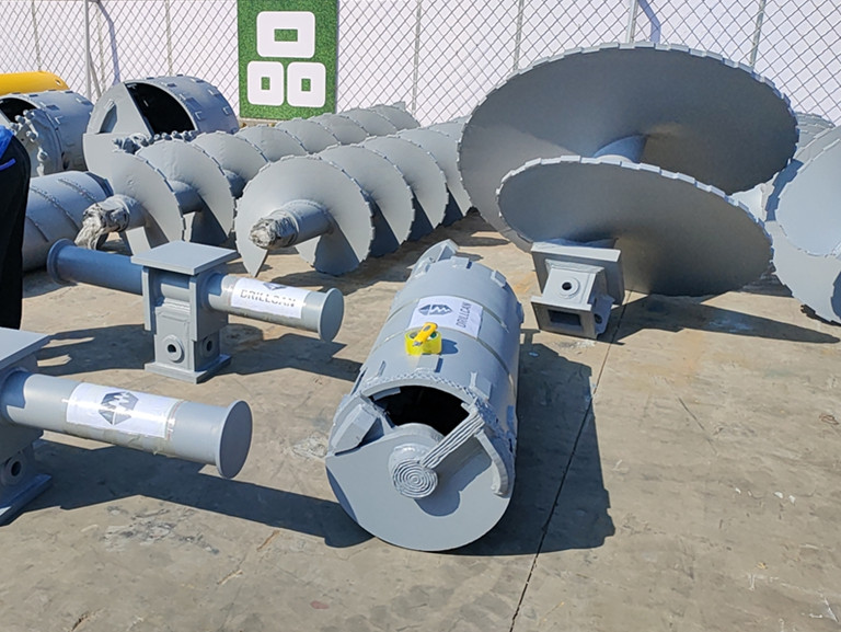 Soilmec SR30 and SR40 cleaning bucket, Core barrel and rock drilling bucket 