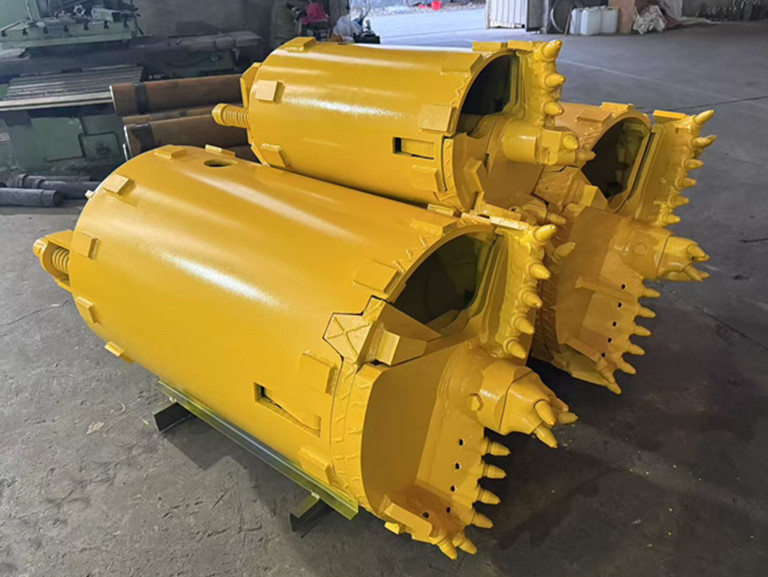 Rock drilling bucket for soilmec drilling rig with C31 drill bit